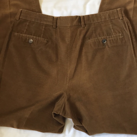 Hugo Boss single pleat brown corduroy pants - Picture 5 of 5